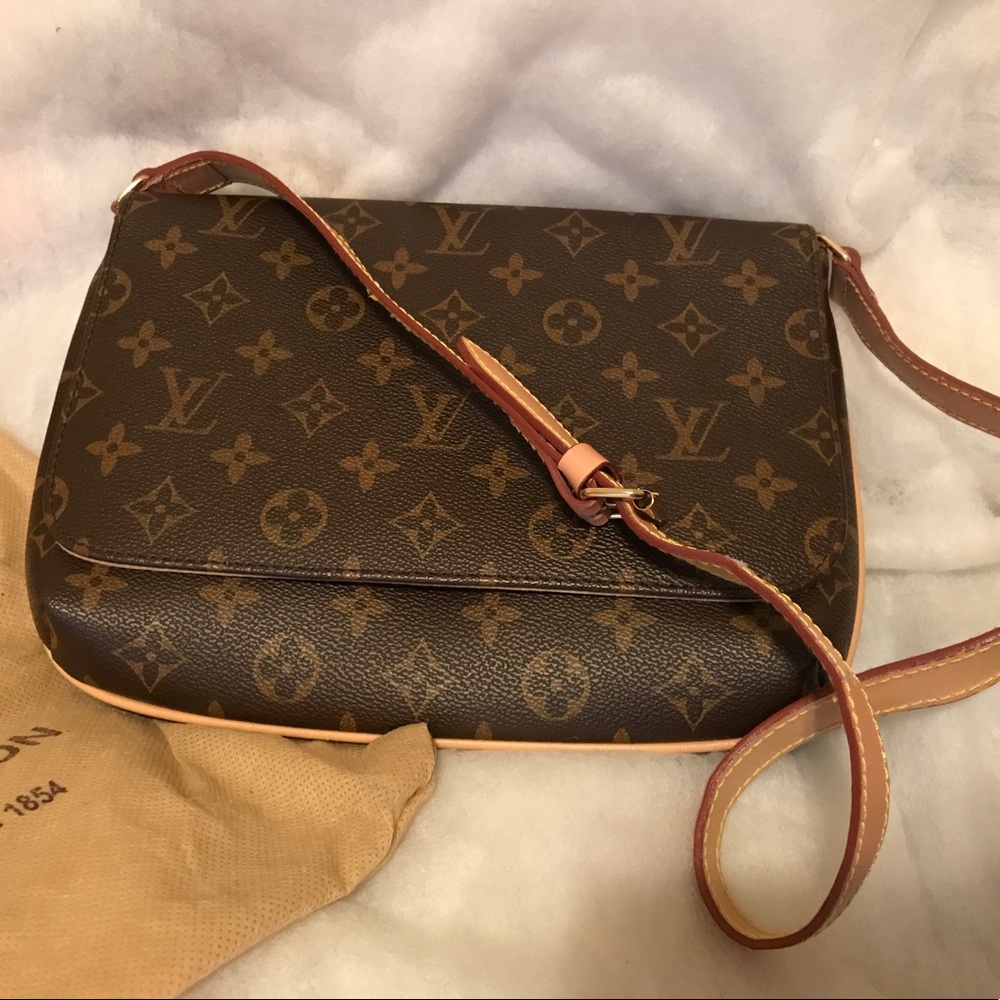 Louis Vuitton Purse